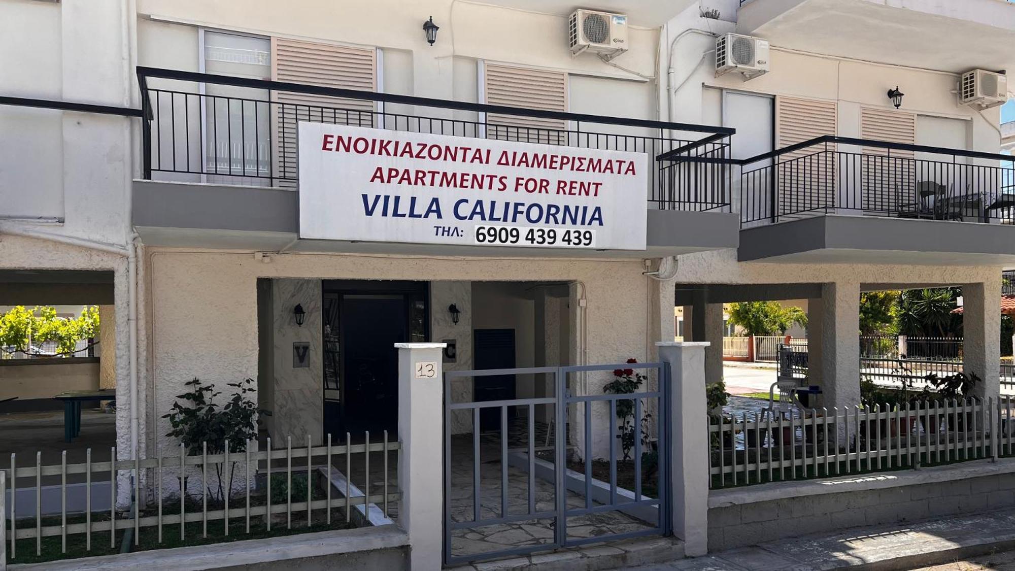 Villa California Paralia Dionysiou Esterno foto